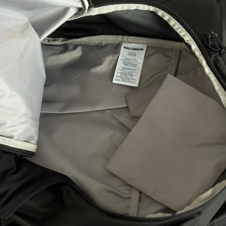 新品 salomon back pack