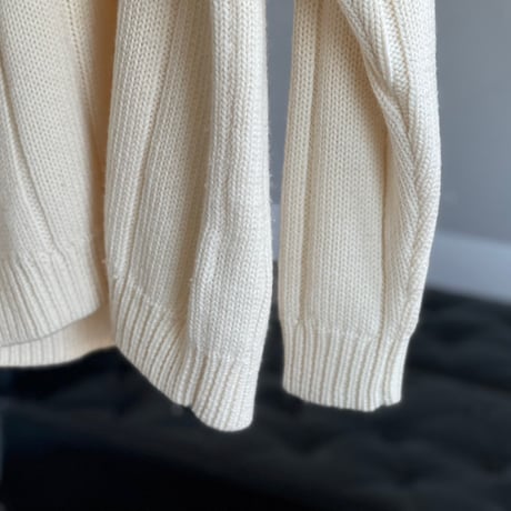 valentino over size logo knit
