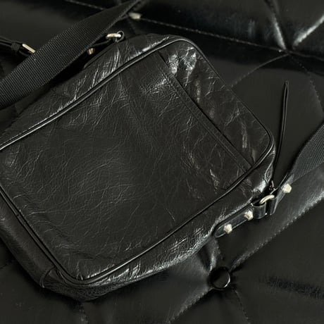 balenciaga leather shoulder bag