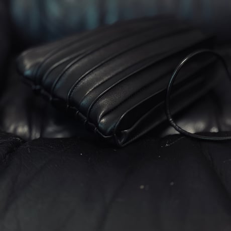 factory sample pvc pleats shoulder bag black