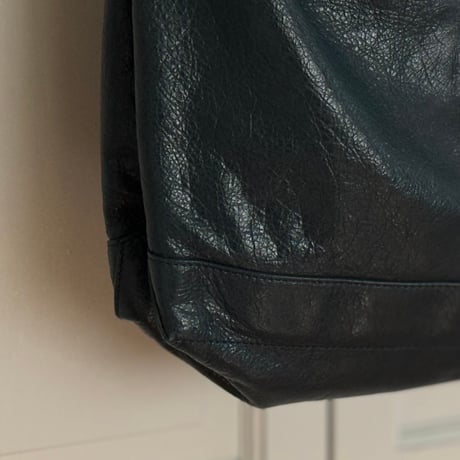 balenciaga leather shoulder bag