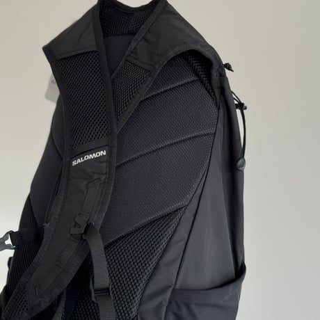 新品 salomon back pack