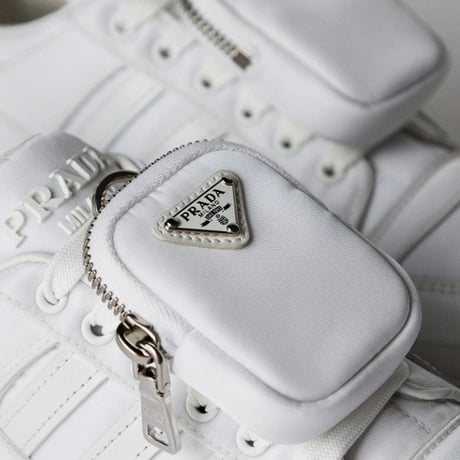 新品 prada re nylon leather sneakers
