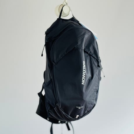 新品 salomon back pack