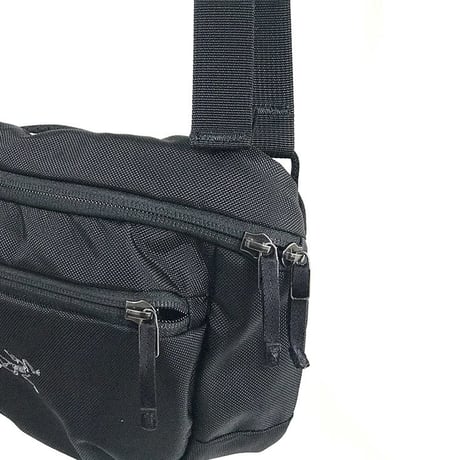 未使用 arc'teryx shoulder bag