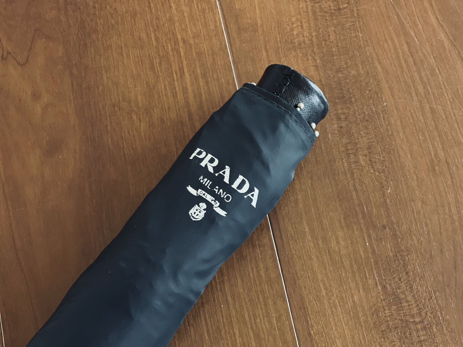 prada umbrella | requality