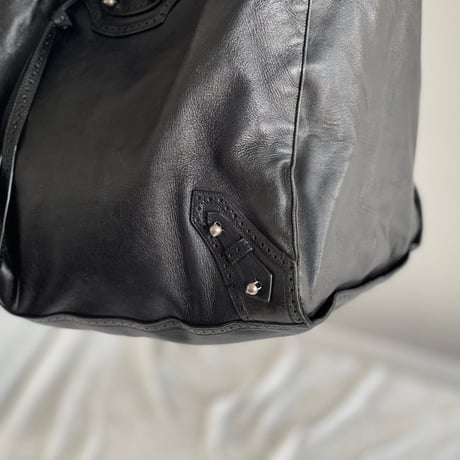 balenciaga leather shoulder bag