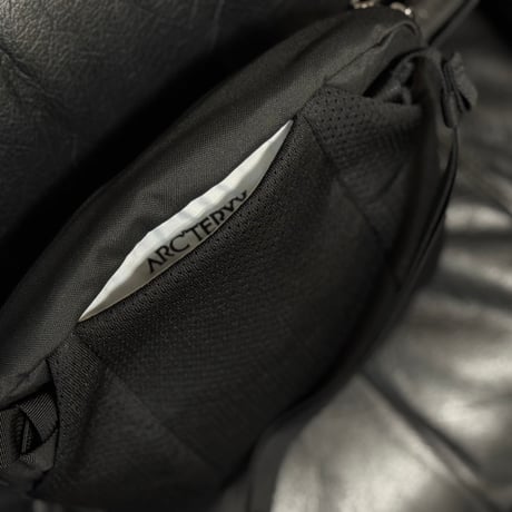 【国内正規】新品 arcteryx 2025ss shouder bag