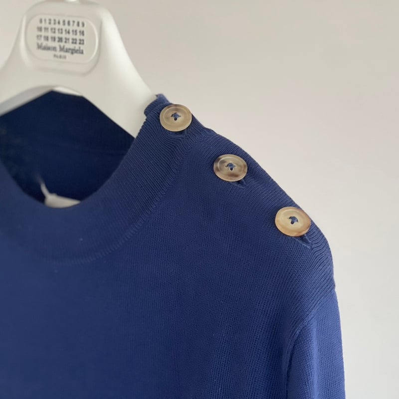 maison margiela shoulder button knit | requality