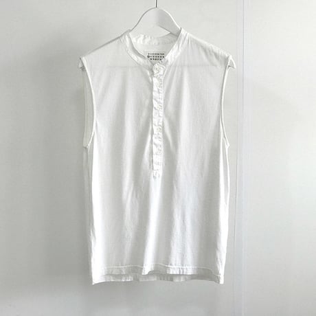 maison margiela sleeveless shirt