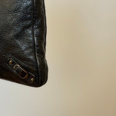 balenciaga leather shoulder bag