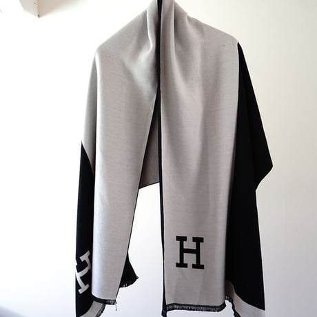 H logo "大判” muffler