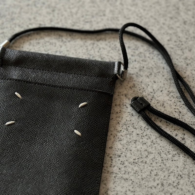 maison margiela leather shoulder pouch | requality 