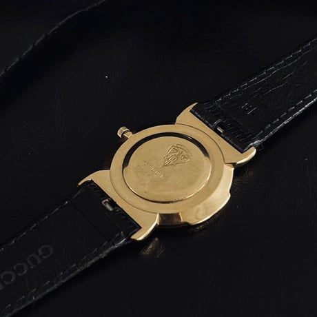 gucci leather belt vintage watch