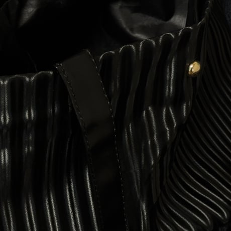 factory sample pleats bag black