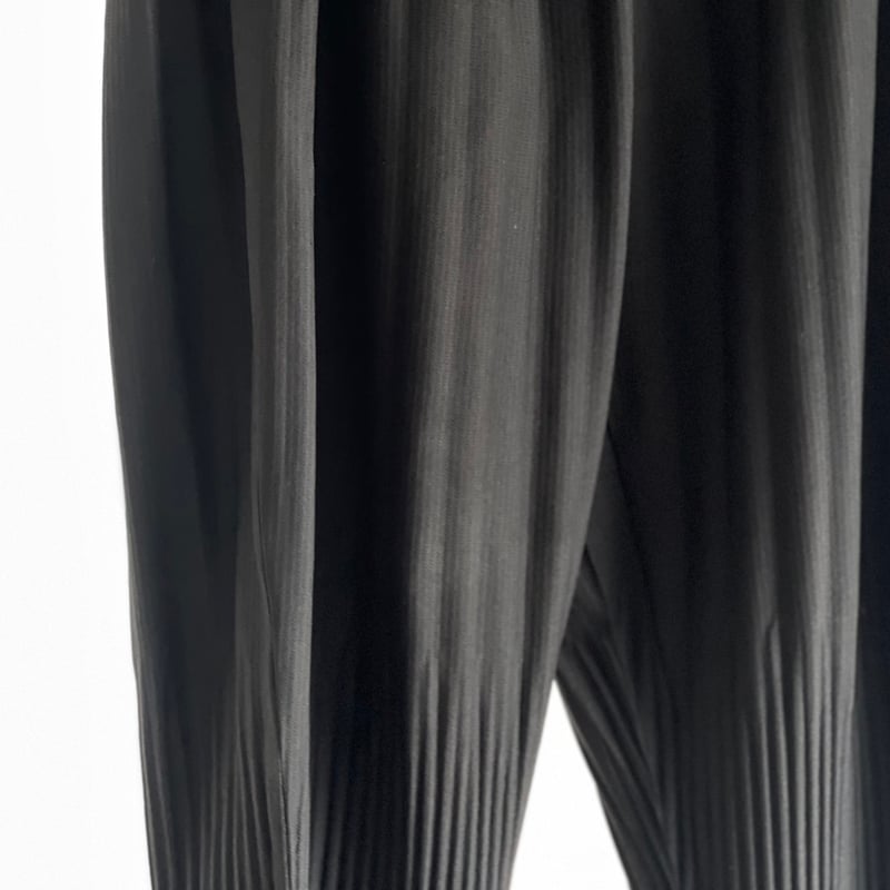 HOMME PLISSE ISSEI MIYAKE フレアパンツ PLEATS BOTTOMS 2 – isseymiyake.com