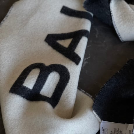 balenciaga ”marco” cashmere muffler