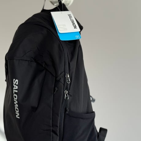 新品 salomon back pack