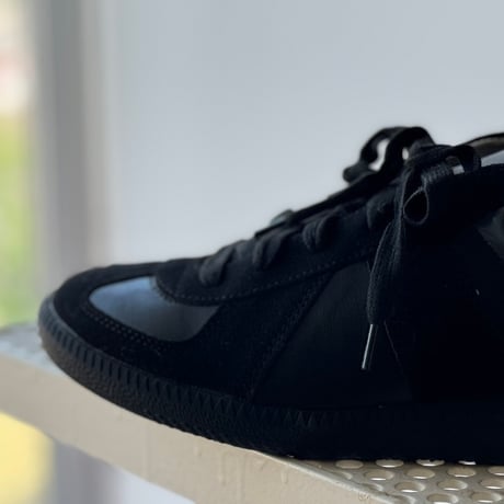 sample all black germantrainer