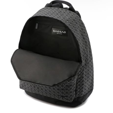 新品 isseymiyake baobao backpack black