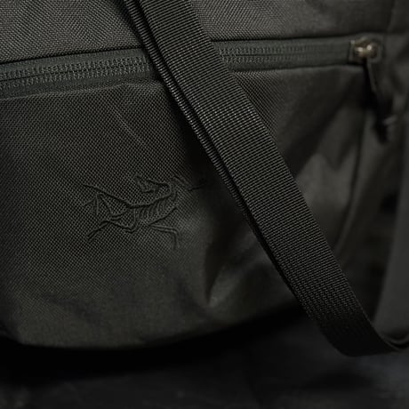 【国内正規】新品 arcteryx 2025ss shouder bag