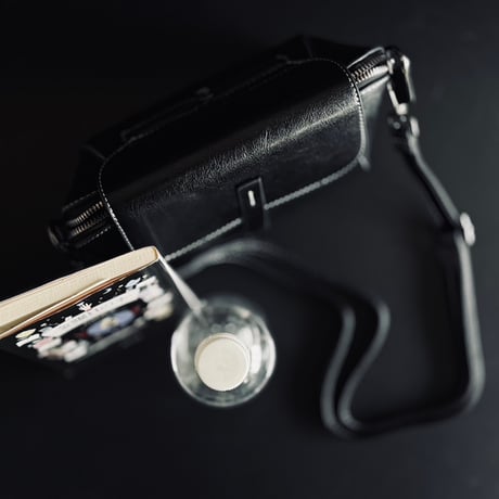 【price down】import factory sample leather shoulder bag black