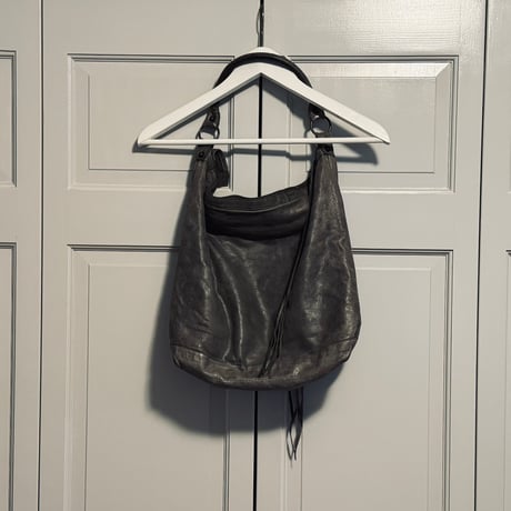 balenciaga leather shoulder bag