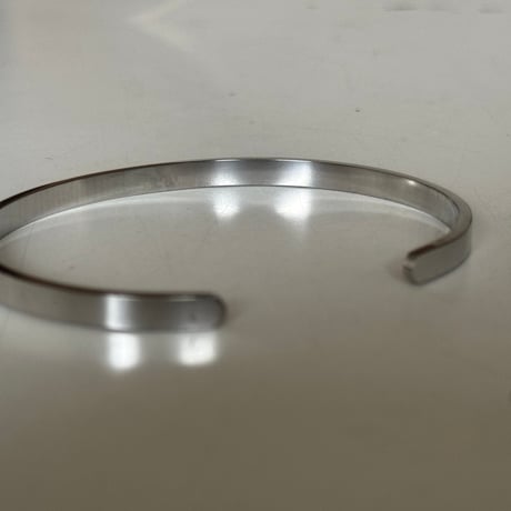 maison margiela sliver logo bracelet