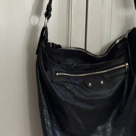 balenciaga leather shoulder bag "city"