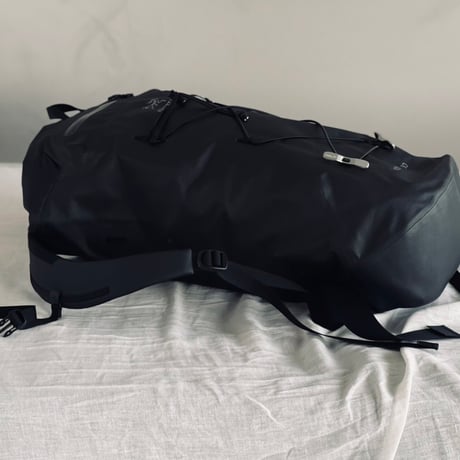 新品 arcteryx 2023 alpha sl 30 backpack black