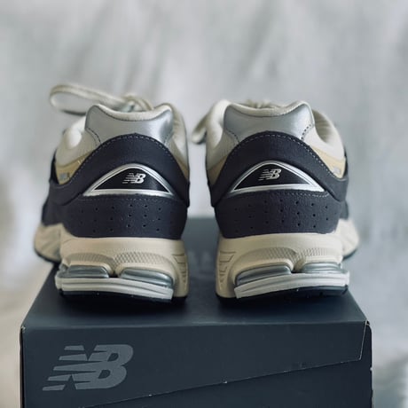 新品 new balance 2002R uk8.5