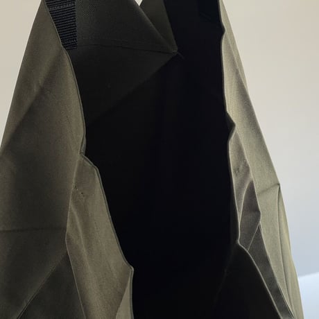 新品 issey miyake me pleats bag