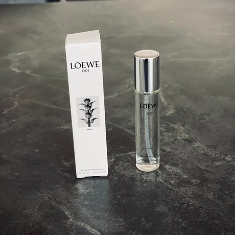 新品 loewe "001" MAN”