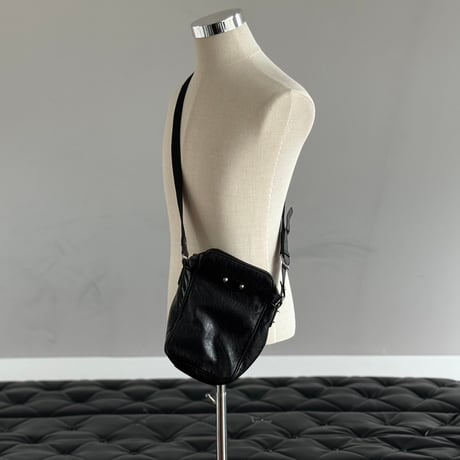 balenciaga leather shoulder bag