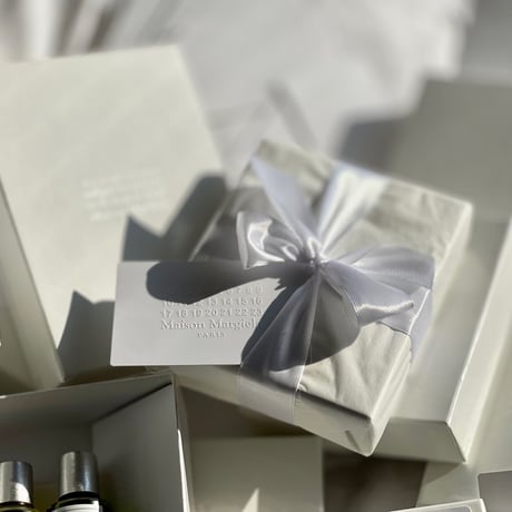 新品 maison margiela replica gift amenity ” box +card wrapping set"