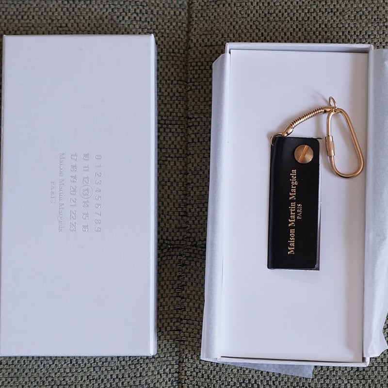 新品 Maison Margiela key ring | requality