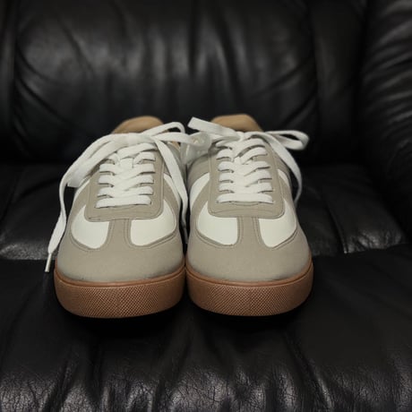 factory sample basic german trainer white
