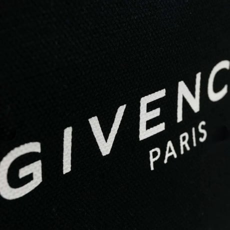 新品 givenchy logo shoulder bag black