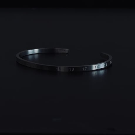 新品 maison margiela sliver number bracelet