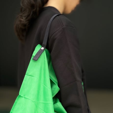 新品 isseymiyake × ittala pleats bag green