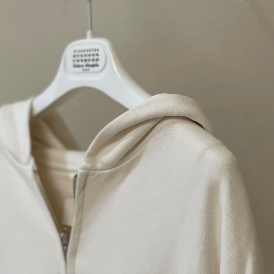 62367fe84773a36e88f26b74