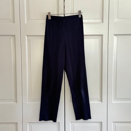 isseymiyake pleats pants
