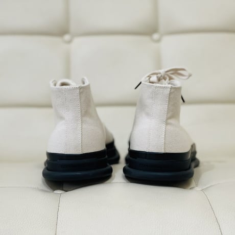 新品 issey miyake sneakers 42