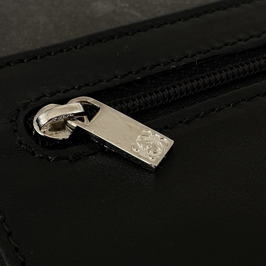 64e56c535d2d4e002f7feeae