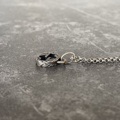 gucci interlocking G silver necklace
