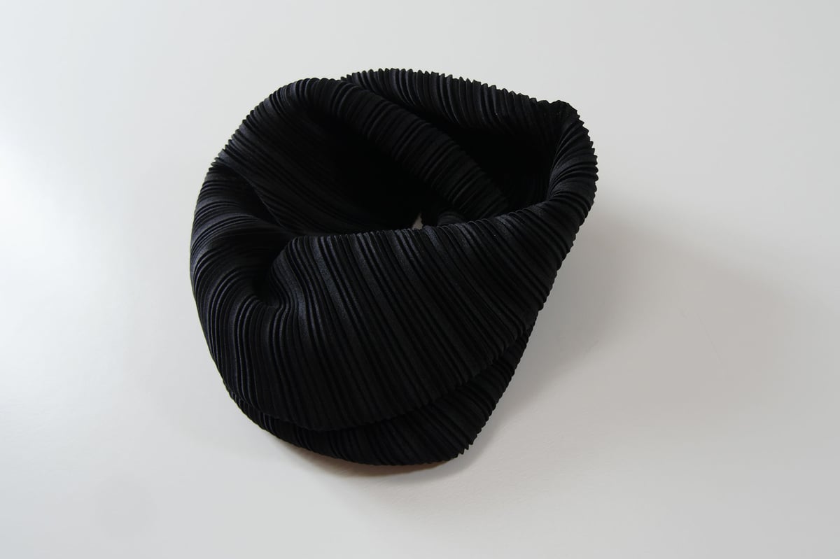 PLEATS PLEASE イッセイミヤケ　 ネックウォーマー PLEATS PLEASE プリーツプリーズ イッセイミヤケ ISSEY MIYAKE
