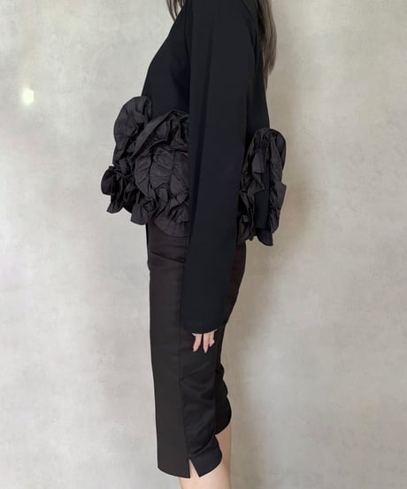 Petal Sculpture TOP（BLACK）