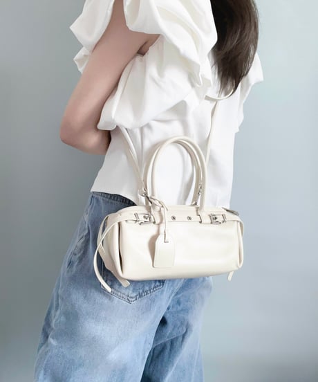 【予約】 LÉA BAGUETTE BAG（BLACK/BROWN/SILVER/IVORY）