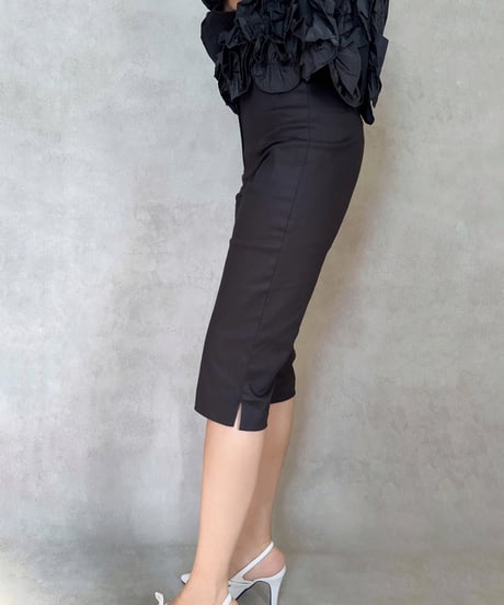 Noir CAPRI PANTS
