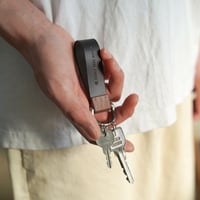 key holder【ウォールナット】　- 木と革のキーホルダー -